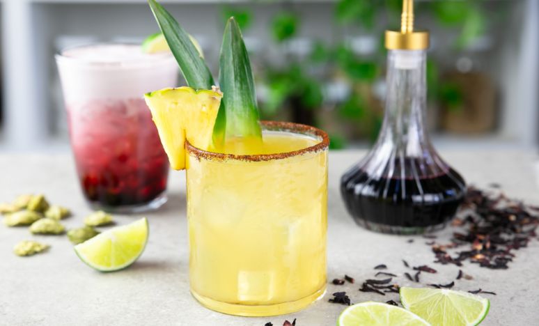 Botanical Flavor Trends for Summer: Iced Lattes, Lemonades & Herbal Mocktails